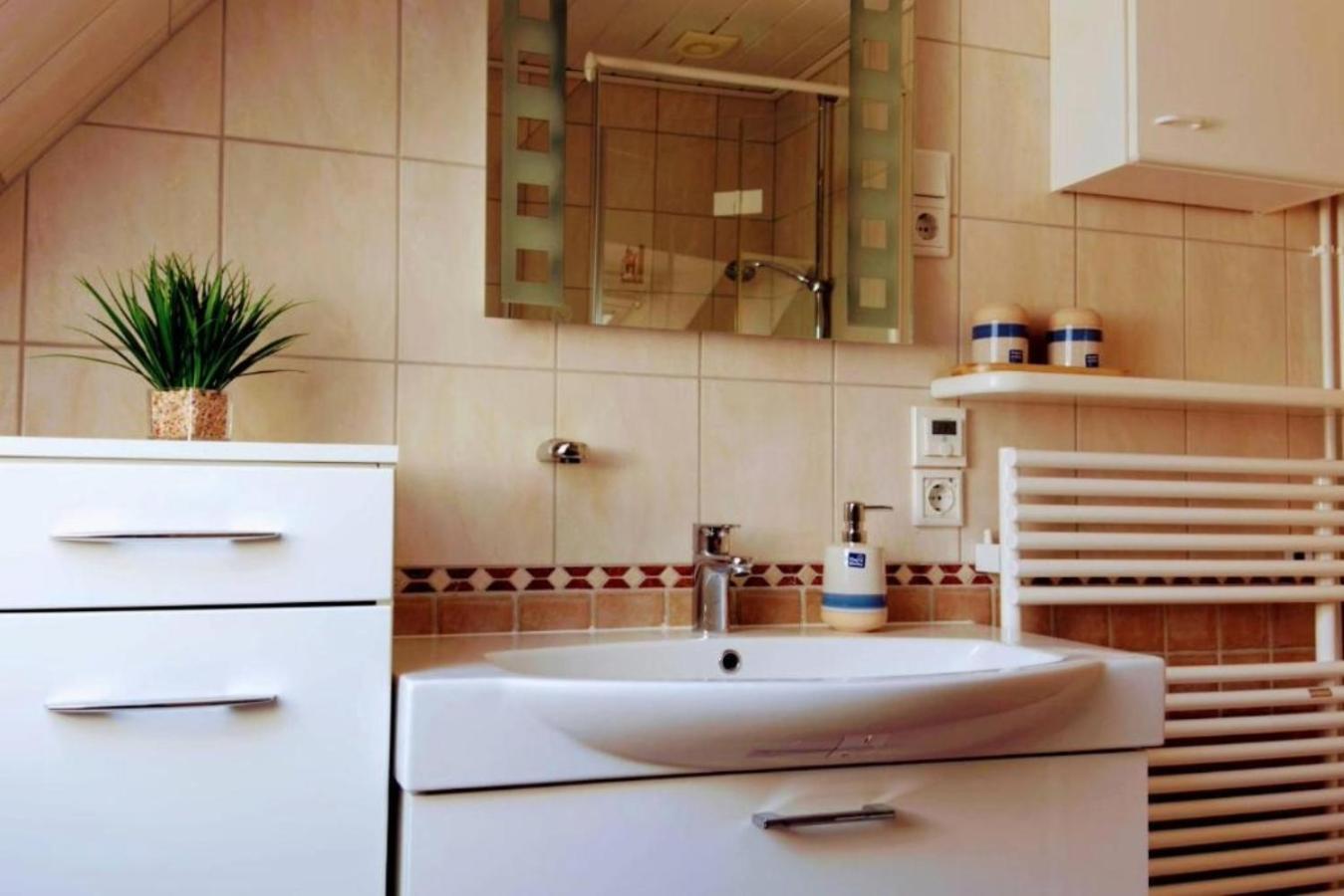 Apartamento Kleine Auszeit Pellworm Exterior foto